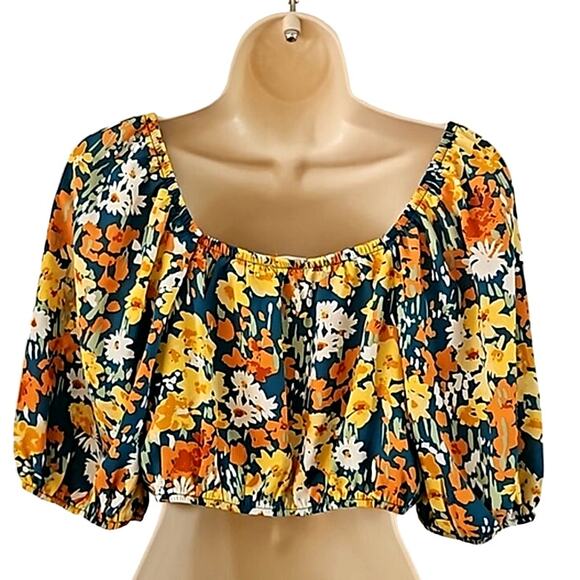Sienna Sky Floral Puff Sleeve Crop Top - Size Small - Multicolor NWOT - Picture 5 of 5